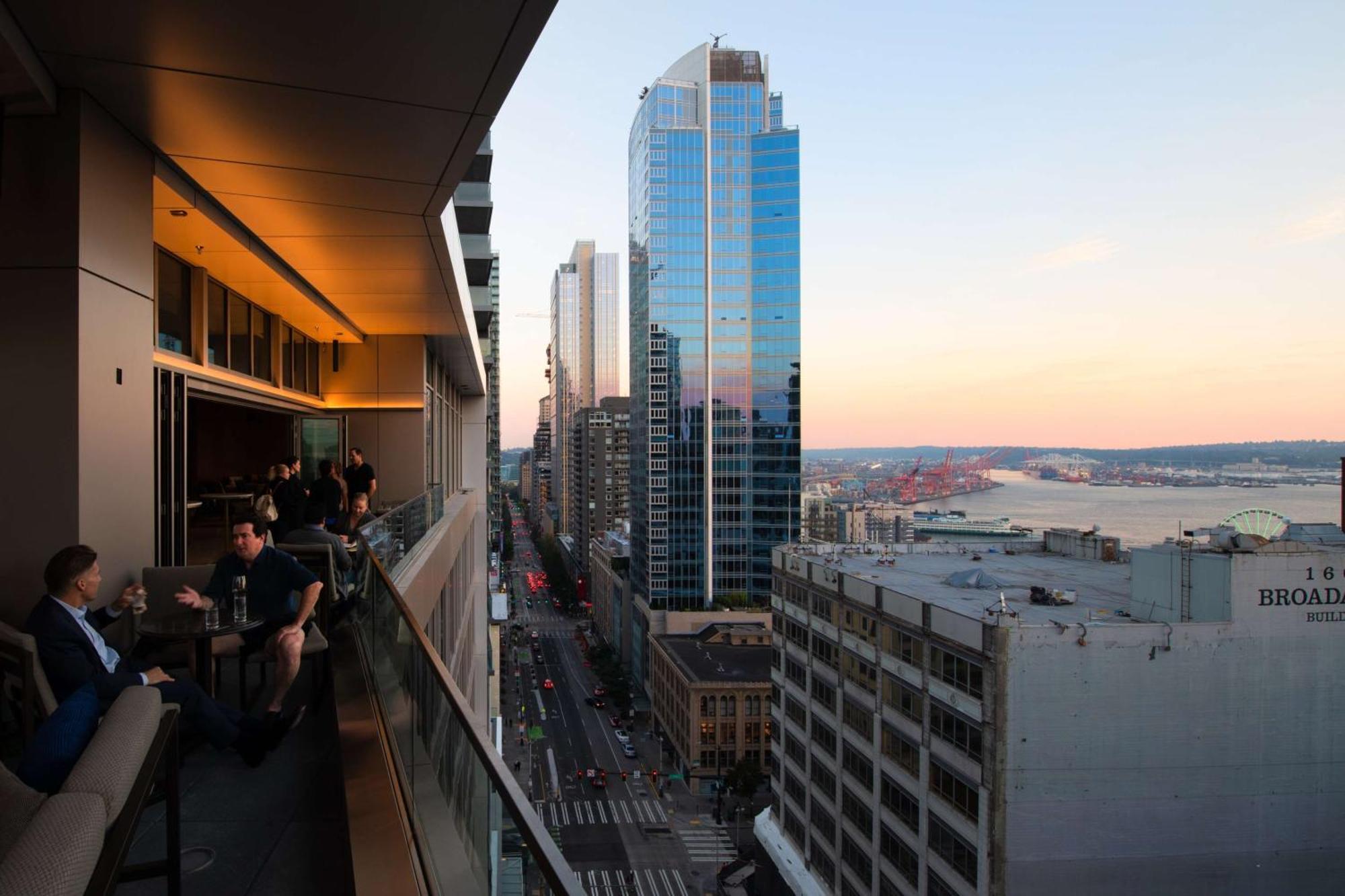 The Charter Hotel Seattle, Curio Collection By Hilton Экстерьер фото
